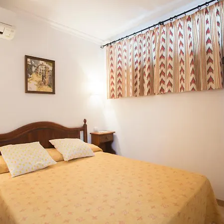 Aguait I - With Private Mountain Per Runners, Trailer, Near Puerto Pollensa,belong To The And Вилла