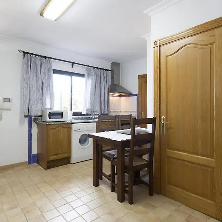 With Private Mountain Per Runners, Trailer, Near Puerto Pollensa,belong To The And Вилла *